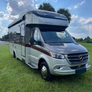 Image00001 2020 Tiffin Motorhomes Class C RV WAYFARER 25RW