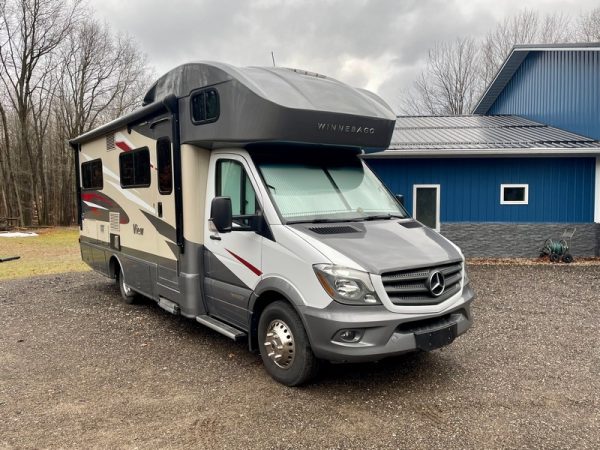 Image00002 2017 Winnebago Class C RV VIEW 24J