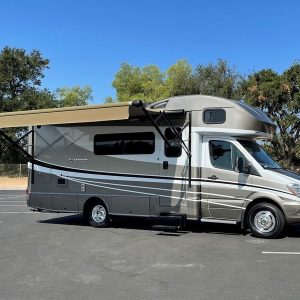 Image00002 2019 Winnebago Class C RV NAVION 24D