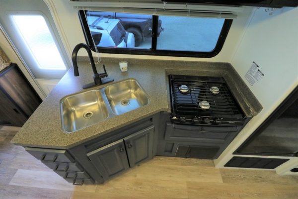 Image00003 2008 Gulf Stream Class C RV SUPERNOVA 6331