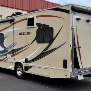 Image00003 2018 Thor Motor Coach Class C RV OUTLAW 29H
