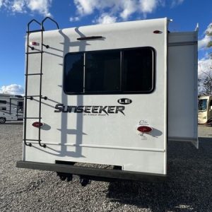 Image00003 2020 Forest River Class C RV Sunseeker LE 2550DSLE Ford Chassis