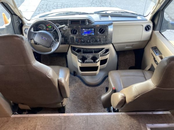 Image00004 2017 Holiday Rambler Class C RV Vesta 31U