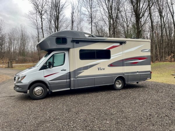 Image00004 2017 Winnebago Class C RV VIEW 24J
