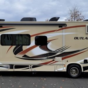 Image00004 2018 Thor Motor Coach Class C RV OUTLAW 29H