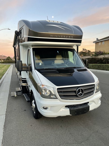 Image00004 2018 Winnebago Class C RV View 24J