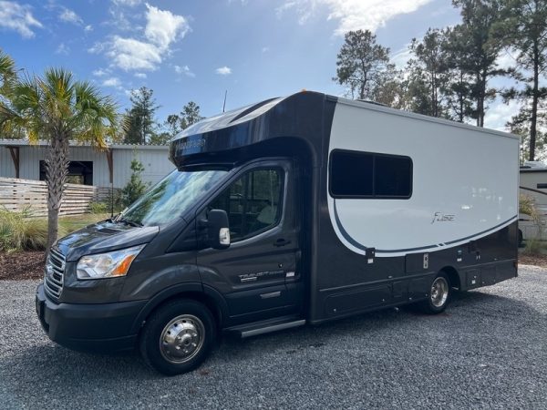 Image00004 2019 Tiffin Motorhomes Class C RV Wayfarer 24TW