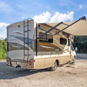 Image00007 2017 Winnebago Class C RV NAVION 24J