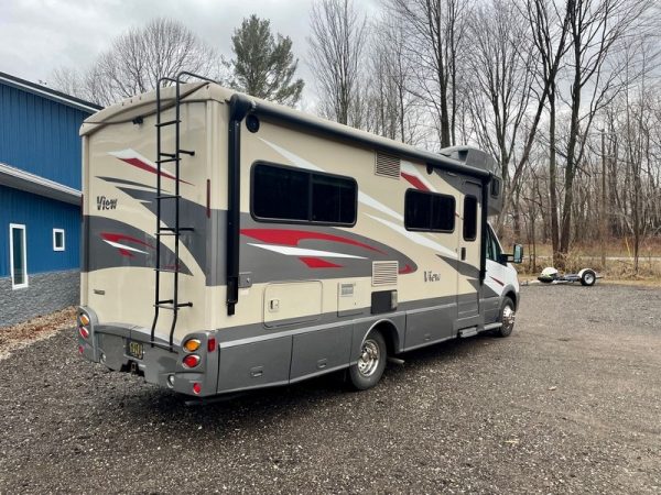 Image00007 2017 Winnebago Class C RV VIEW 24J