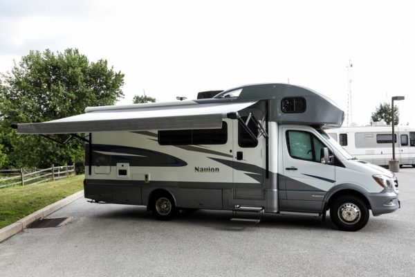 Image00007 2018 Winnebago Class C RV NAVION 24D