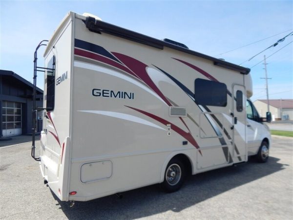 Image00007 2019 Thor Class C RV Gemini 24TF
