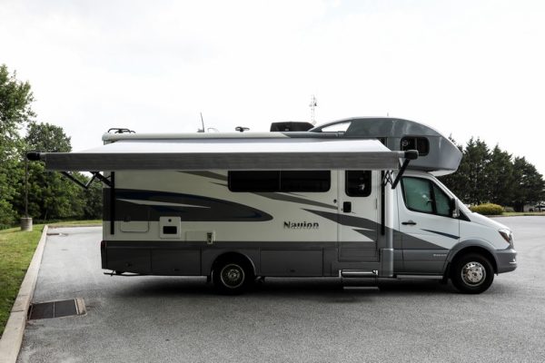 Image00008 2018 Winnebago Class C RV NAVION 24D