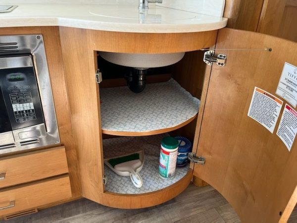 Image00008 2019 Thor Motor Coach Class C RV QUANTUM WS31