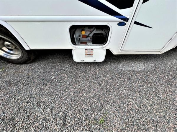 Image00008 2021 Thor Motor Coach Class C RV Chateau 22E Chevy