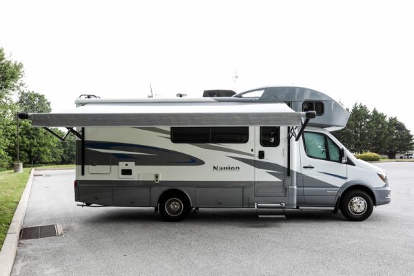 Image00009 2018 Winnebago Class C RV NAVION 24D