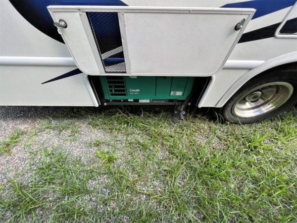 Image00009 2021 Thor Motor Coach Class C RV Chateau 22E Chevy