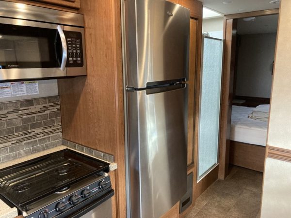 Image00010 2017 Holiday Rambler Class C RV Vesta 31U