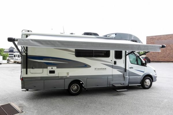 Image00010 2018 Winnebago Class C RV NAVION 24D