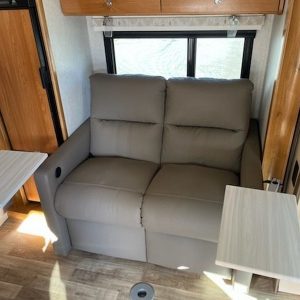 Image00010 2019 Thor Motor Coach Class C RV QUANTUM WS31