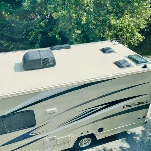 Image00010 2021 Winnebago Class C RV MINNIE WINNIE 25B