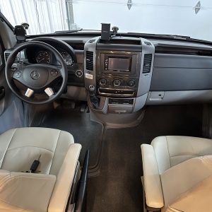 Image00011 2017 Winnebago Class C RV VIEW 24J