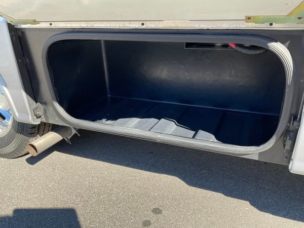 Image00011 2021 Winnebago Class C RV NAVION 24D