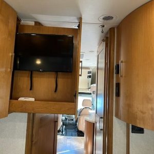 Image00013 2019 Thor Motor Coach Class C RV QUANTUM WS31