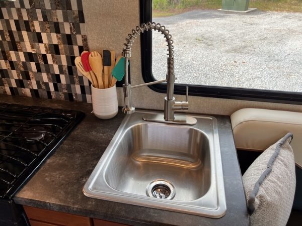 Image00013 2019 Tiffin Motorhomes Class C RV Wayfarer 24TW
