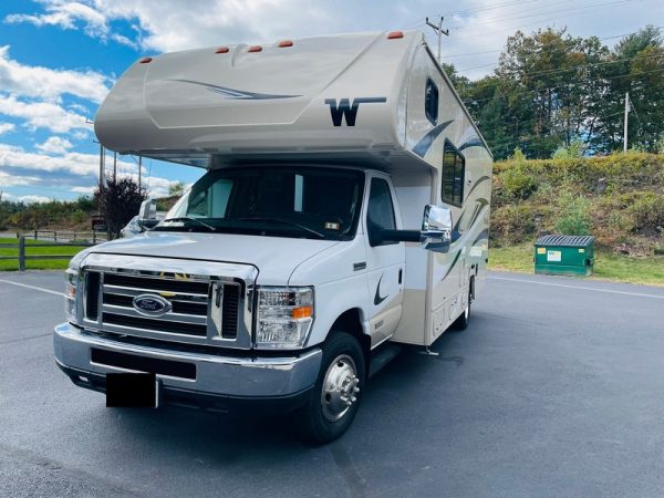 Image00013 2021 Winnebago Class C RV MINNIE WINNIE 25B