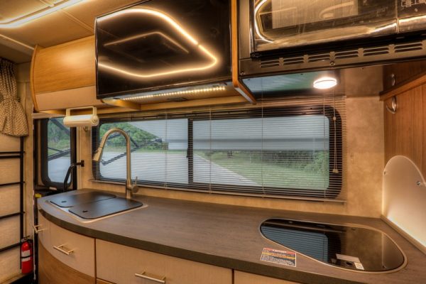 Image00014 2018 Winnebago Class C RV NAVION 24D