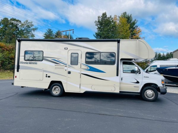 Image00014 2021 Winnebago Class C RV MINNIE WINNIE 25B