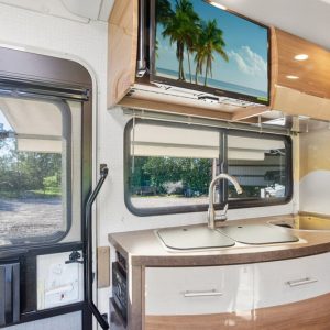 Image00016 2017 Winnebago Class C RV NAVION 24J