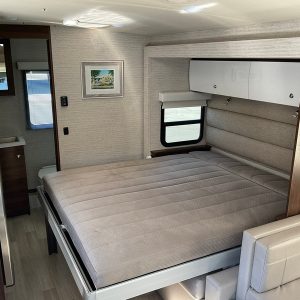 Image00016 2021 Winnebago Class C RV NAVION 24D
