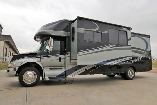 Image00017 2008 Gulf Stream Class C RV SUPERNOVA 6331
