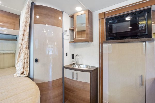 Image00017 2017 Winnebago Class C RV NAVION 24J