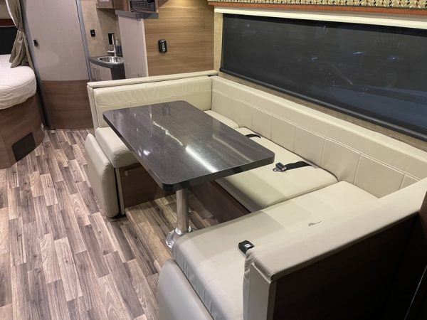Image00017 2017 Winnebago Class C RV VIEW 24J