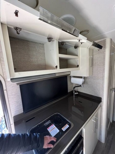 Image00017 2020 Tiffin Motorhomes Class C RV Wayfarer 24TW