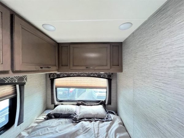 Image00017 2021 Thor Motor Coach Class C RV Chateau 22E Chevy