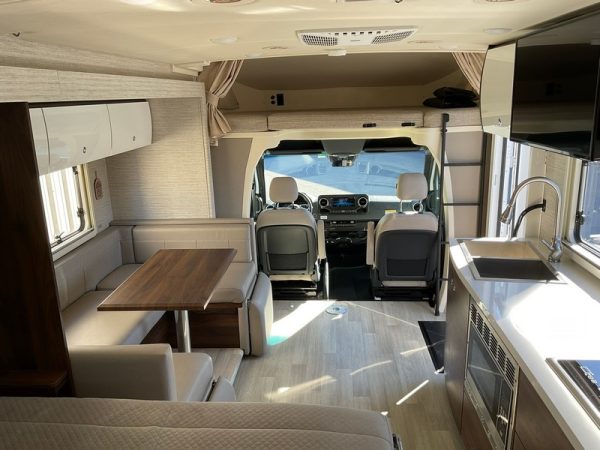 Image00017 2021 Winnebago Class C RV NAVION 24D