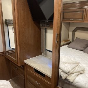 Image00018 2017 Holiday Rambler Class C RV Vesta 31U