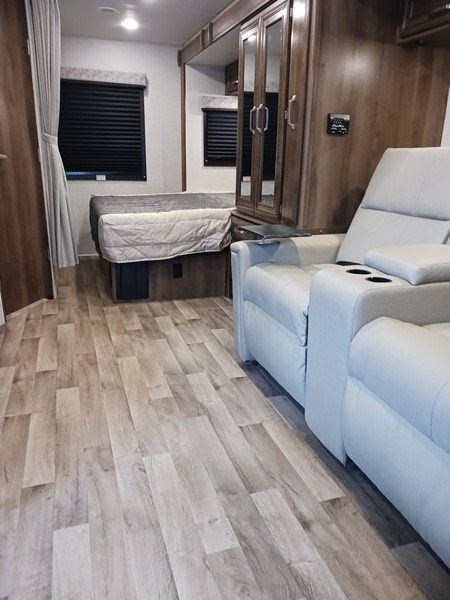 Image00018 2021 Jayco Class C RV MELBOURNE 24L