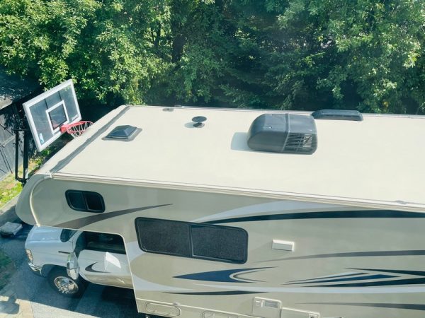 Image00018 2021 Winnebago Class C RV MINNIE WINNIE 25B