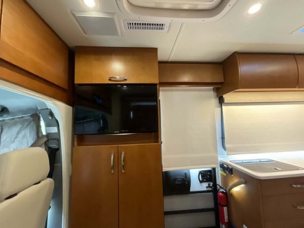 Image00019 2018 Leisure Travel Class C RV Unity U24FX