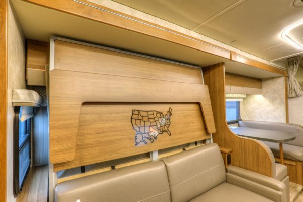 Image00019 2018 Winnebago Class C RV NAVION 24D