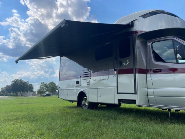Image00019 2020 Tiffin Motorhomes Class C RV WAYFARER 25RW