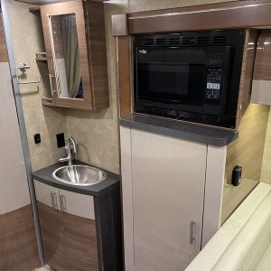 Image00021 2017 Winnebago Class C RV VIEW 24J