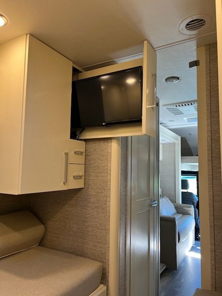 Image00022 2020 Tiffin Motorhomes Class C RV Wayfarer 24TW