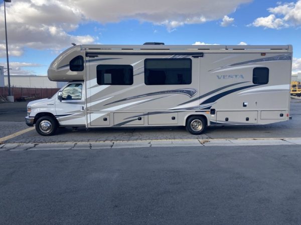 Image00023 2017 Holiday Rambler Class C RV Vesta 31U