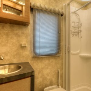 Image00023 2018 Winnebago Class C RV NAVION 24D