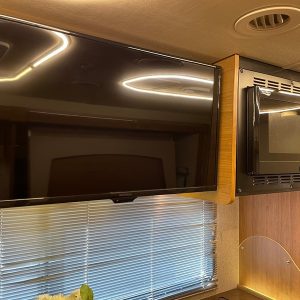 Image00023 2019 Winnebago Class C RV NAVION 24D